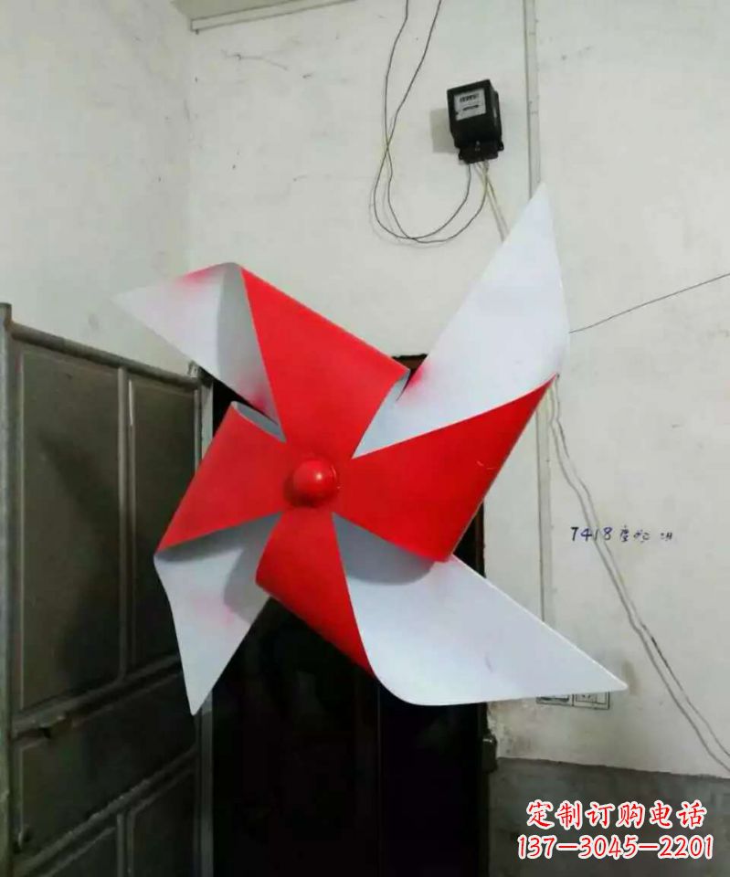 安阳彩色不锈钢风车雕塑