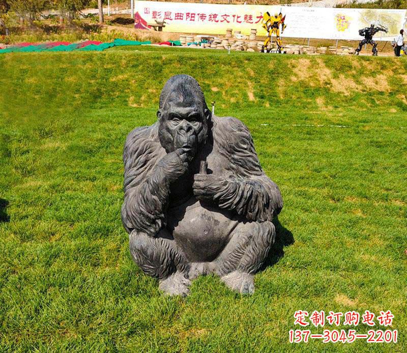 安阳草坪猩猩公园动物石雕