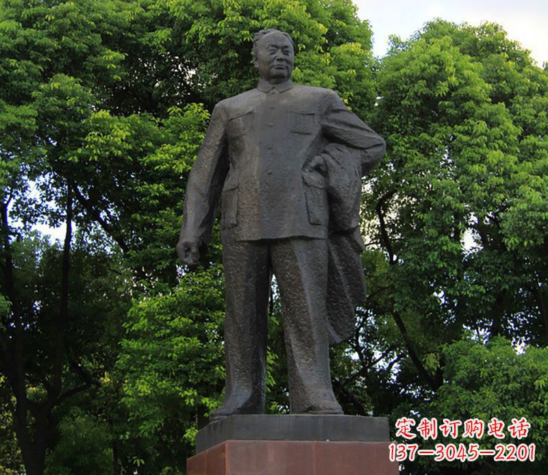 安阳陈毅元帅铜雕