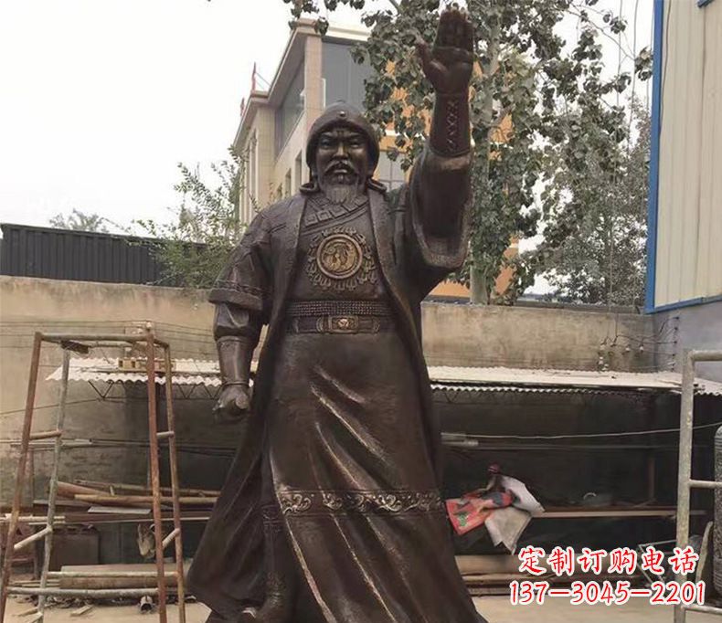 安阳成吉思汗挥手铜雕