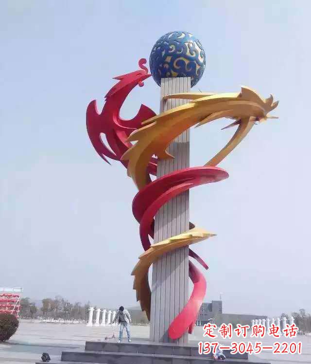安阳城市不锈钢龙柱景观雕塑