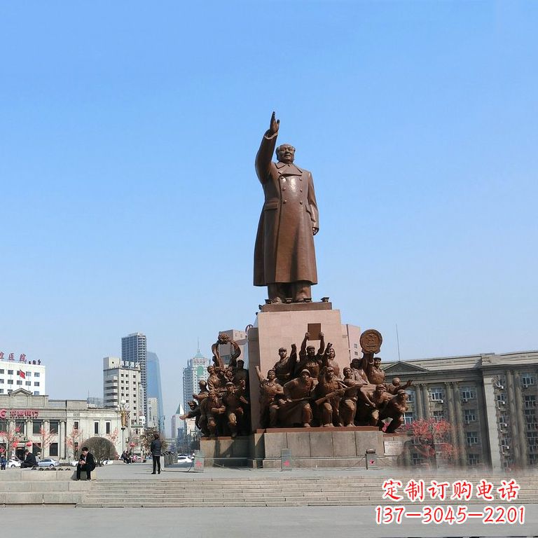 安阳城市广场毛主席大型人物群景观