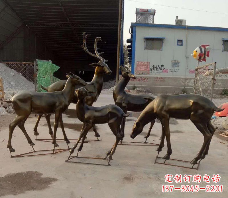 安阳抽象鹿群铜雕