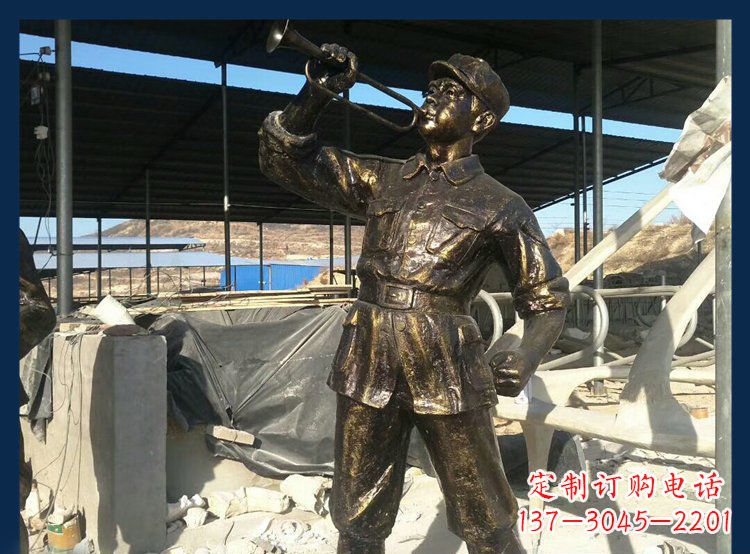 安阳吹冲锋号的八路军铜雕