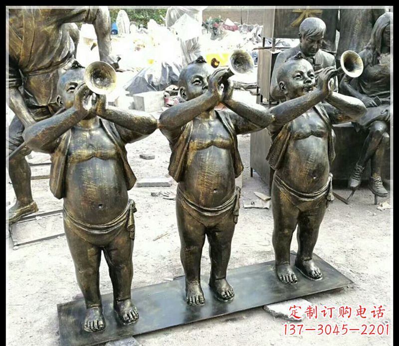 安阳吹唢呐的儿童铜雕