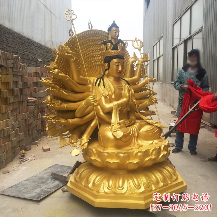 安阳纯铜鎏金千手观音雕塑