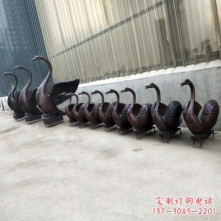安阳纯铜铸造喷水天鹅