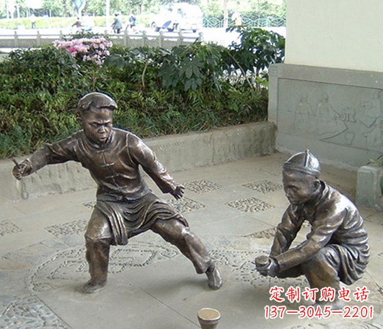 安阳打陀螺的儿童铜雕