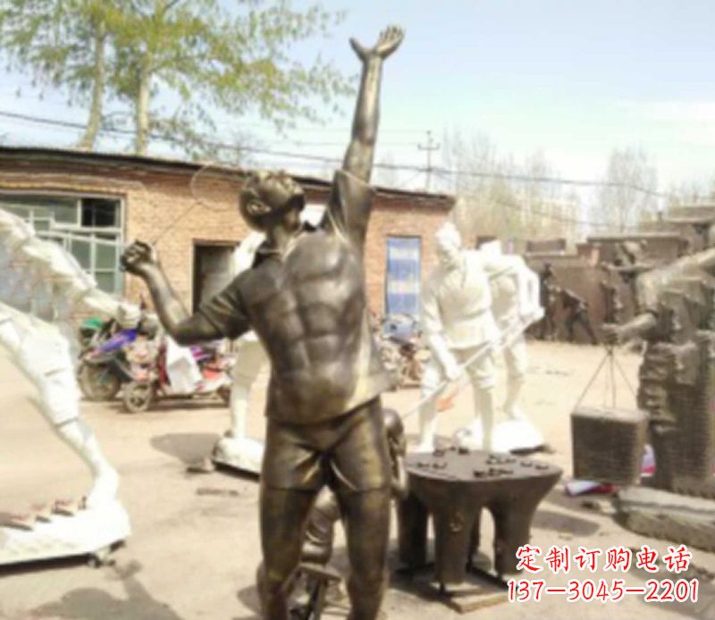 安阳打羽毛球公园人物铜雕