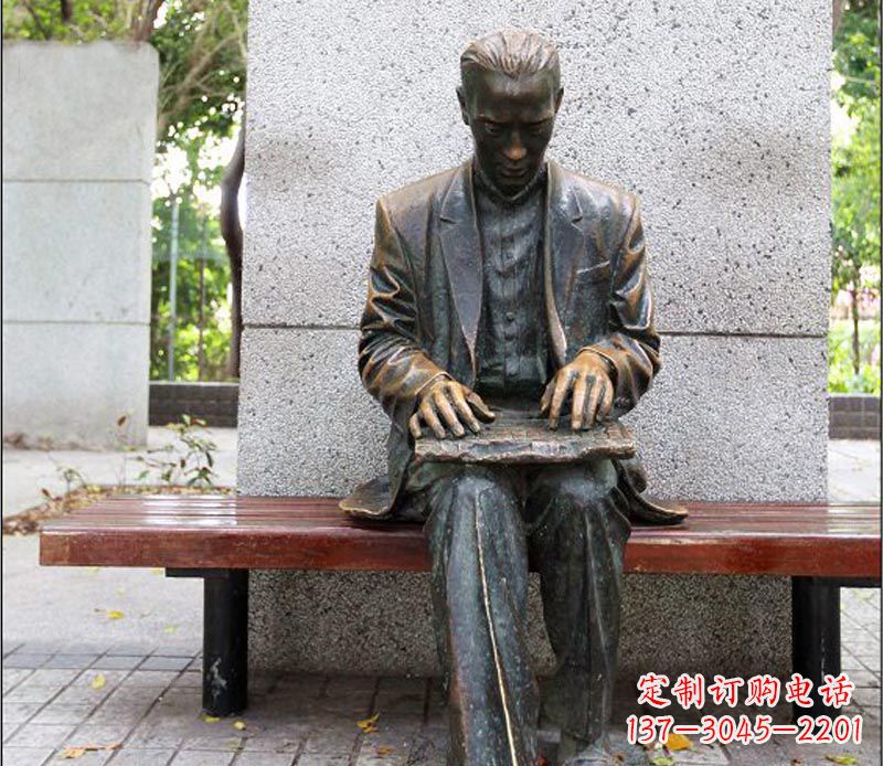 安阳打字的男人铜雕
