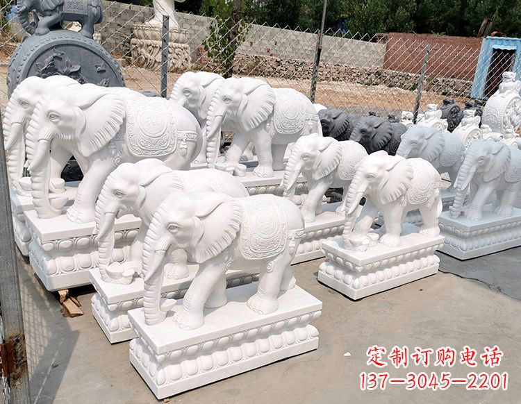 安阳大桥上的大象石雕
