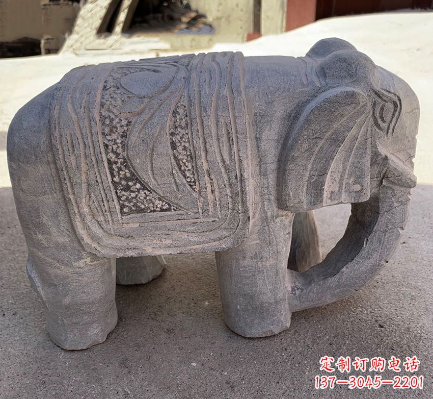 安阳大象可爱石雕