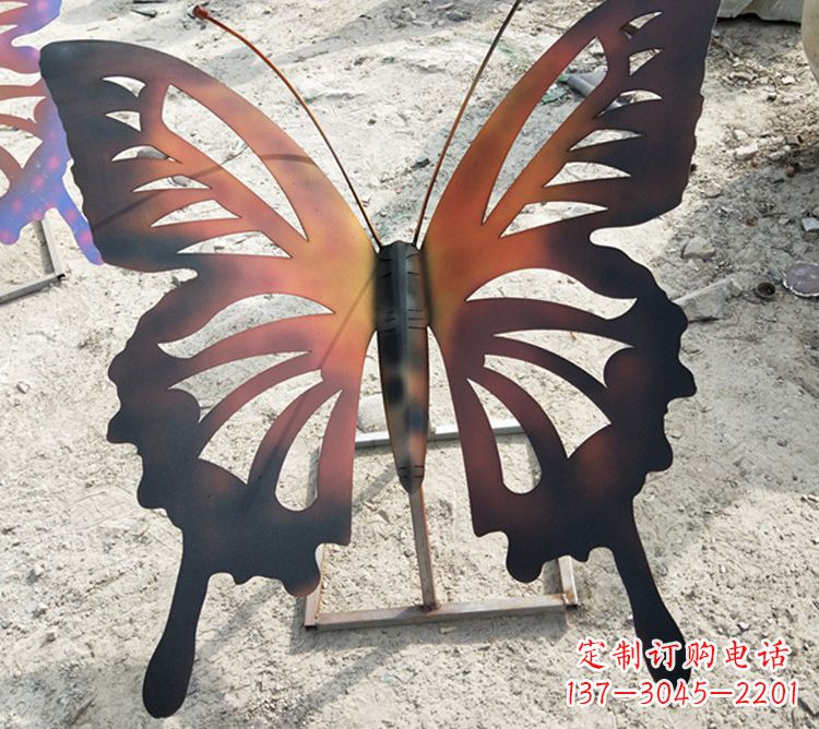 安阳大型不锈钢铁艺蝴蝶雕塑,户外公园园林彩色昆虫摆件