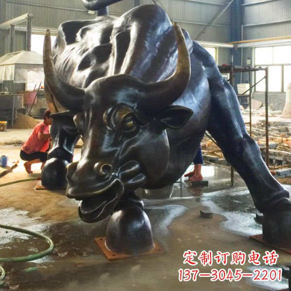 安阳大型铸铜华尔街牛动物景观雕塑