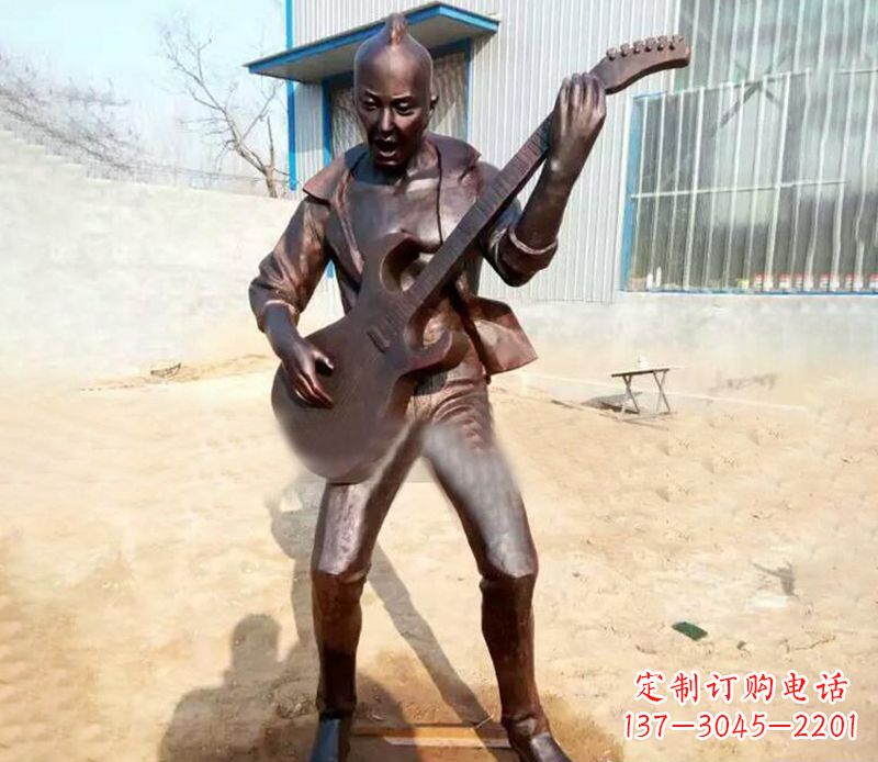 安阳弹吉他的公园人物铜雕