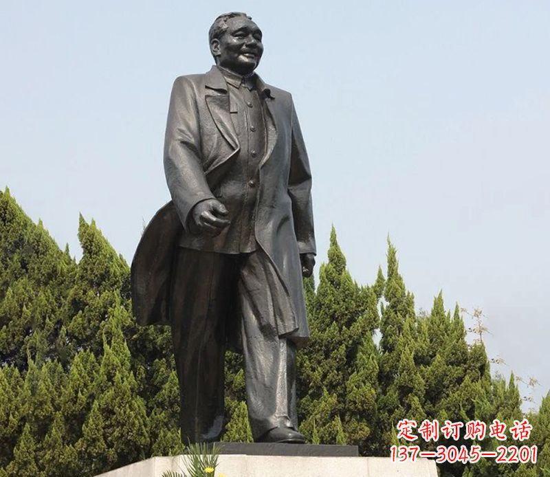 安阳邓小平公园伟人铜雕