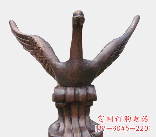 安阳锻铜天鹅雕塑