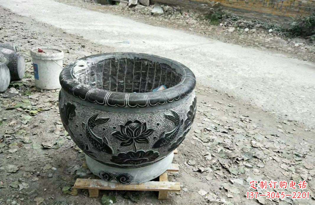 安阳仿古圆形水缸石雕