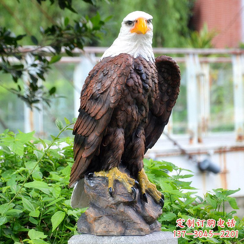 安阳仿真老鹰雕塑