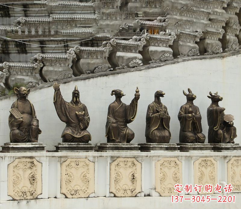 安阳仿真十二生肖铜雕塑