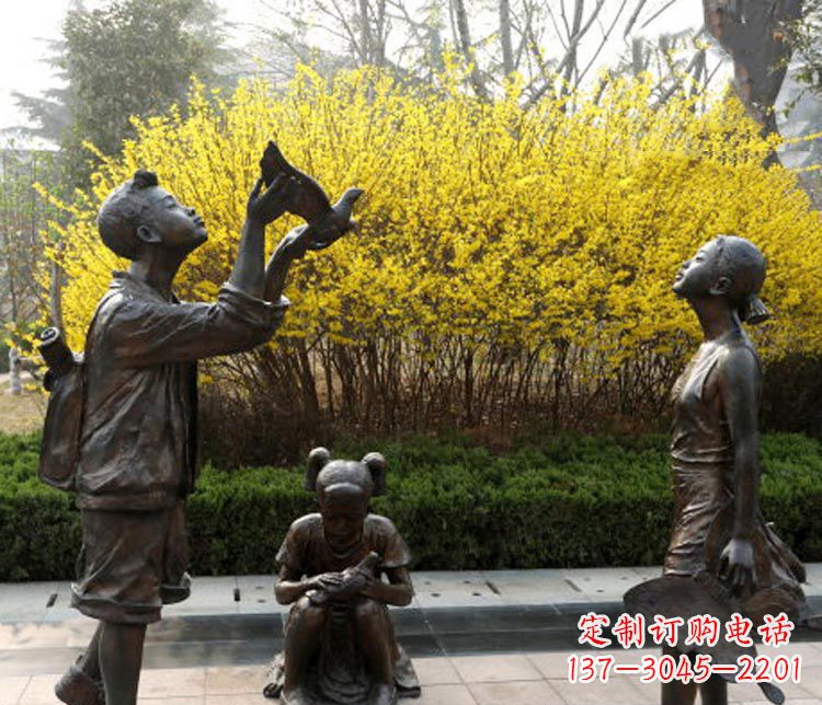 安阳放风筝的儿童铜雕