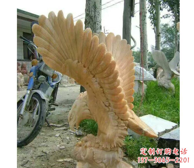 安阳飞翔老鹰石雕