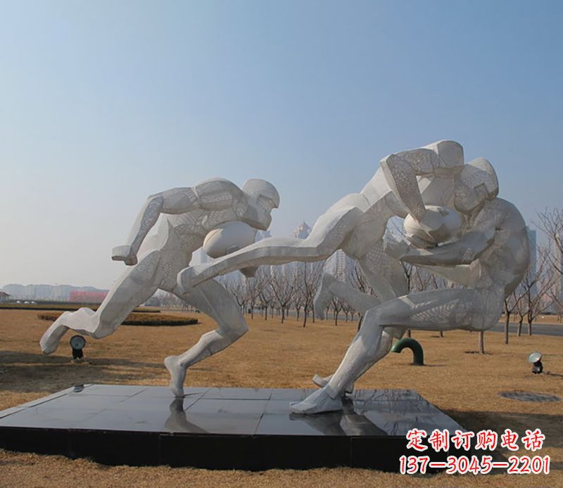 安阳橄榄球不锈钢运动雕塑