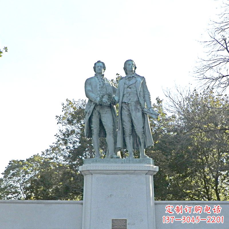 安阳歌德与席勒石雕塑像