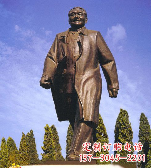 安阳革命家邓小平铜雕