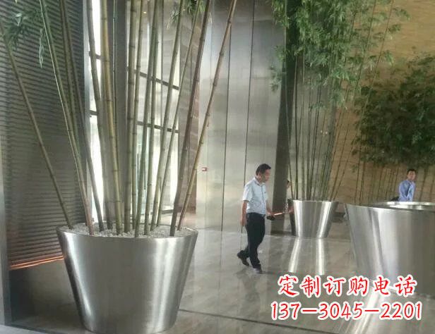 安阳公司不锈钢花盆景观雕塑1