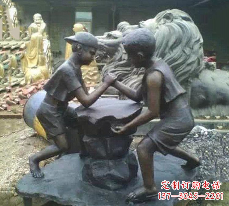 安阳公园掰腕的儿童童趣铜雕
