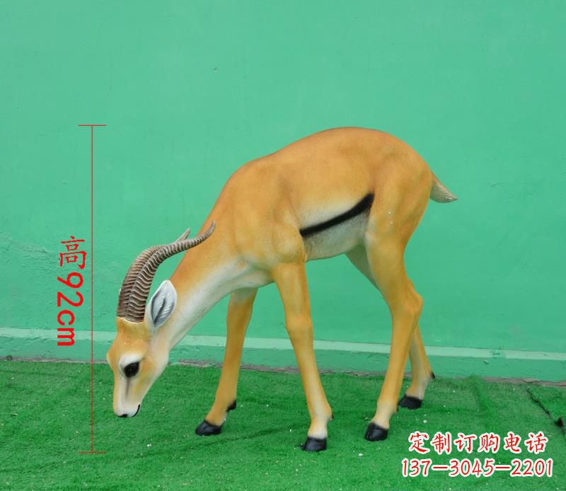 安阳公园玻璃钢动物仿真羚羊雕塑