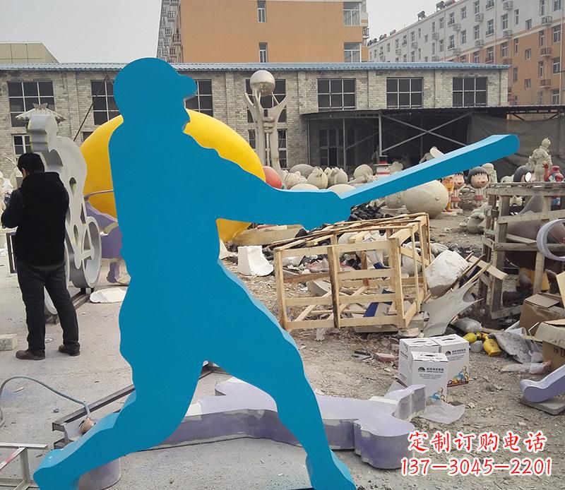 安阳公园不锈钢打棒球雕塑2