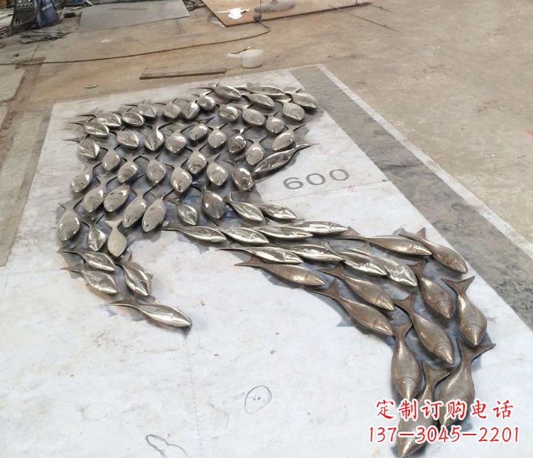 安阳公园不锈钢动物鱼群雕塑