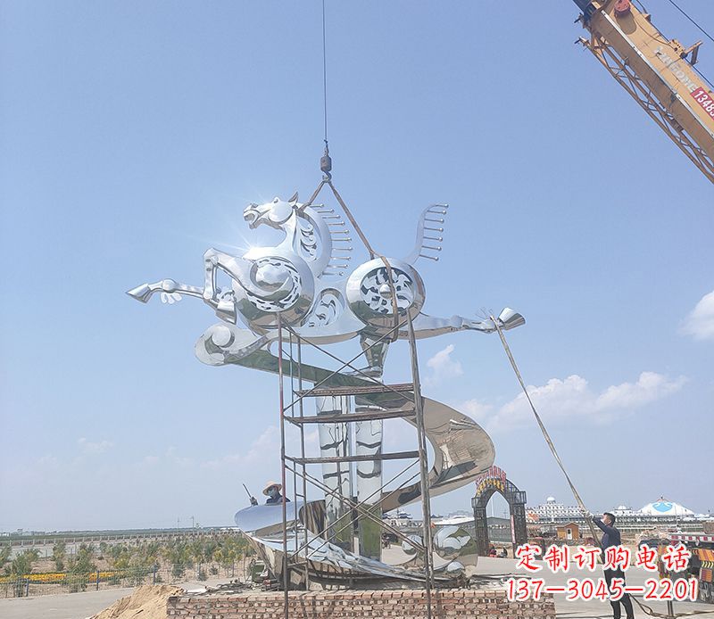 安阳公园不锈钢飞马景观雕塑