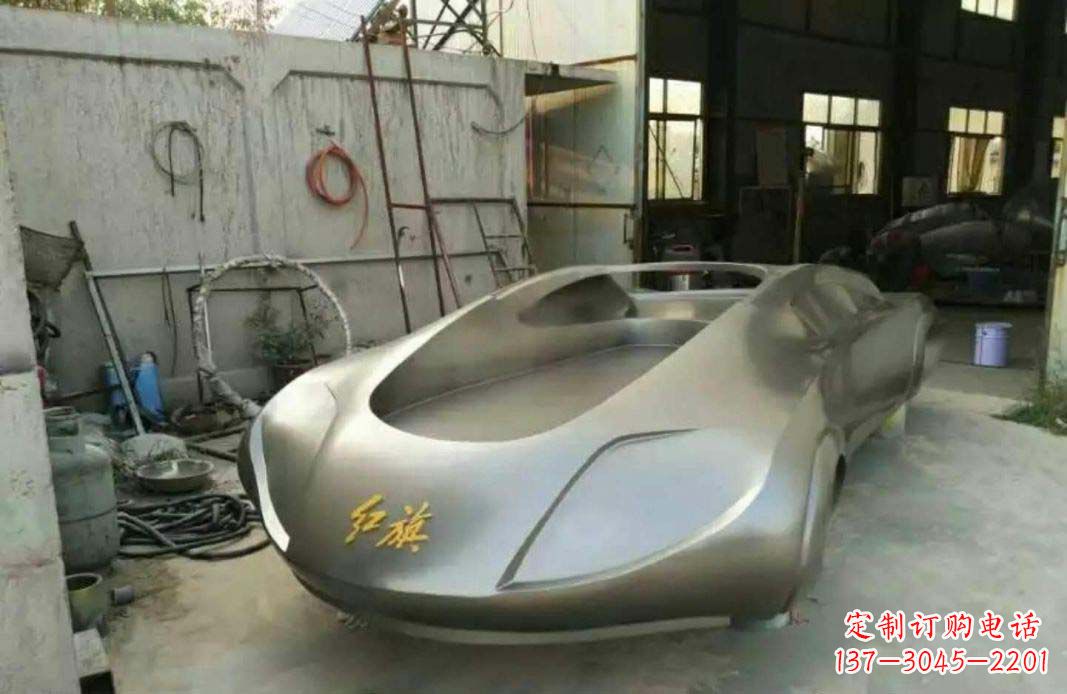 安阳公园不锈钢红旗轿车景观雕塑