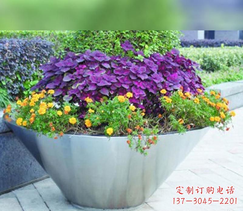 安阳公园不锈钢花盆景观雕塑