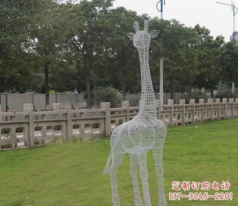 安阳公园不锈钢镂空长颈鹿雕塑