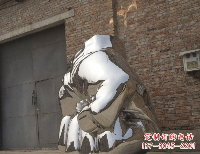 安阳公园不锈钢拳头景观雕塑