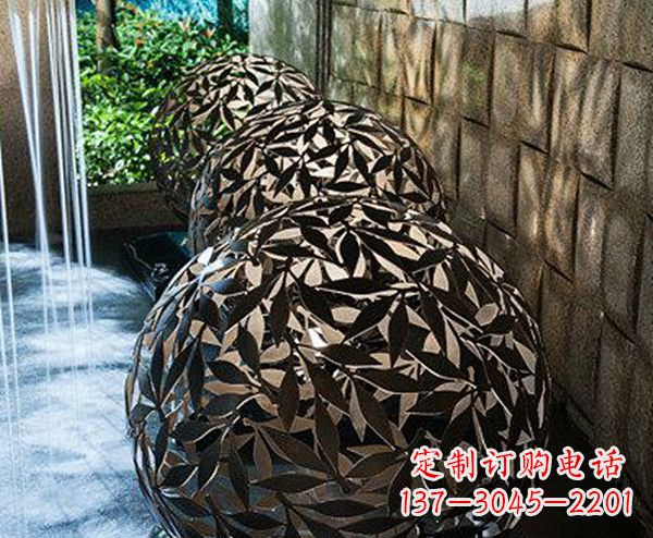安阳公园不锈钢树叶镂空球景观雕塑1