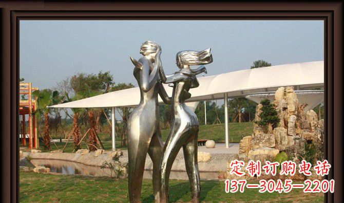 安阳公园不锈钢跳舞的情侣雕塑