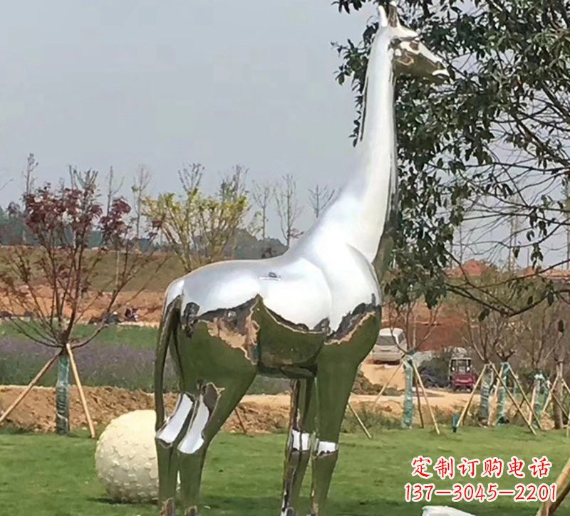 安阳公园不锈钢长颈鹿雕塑