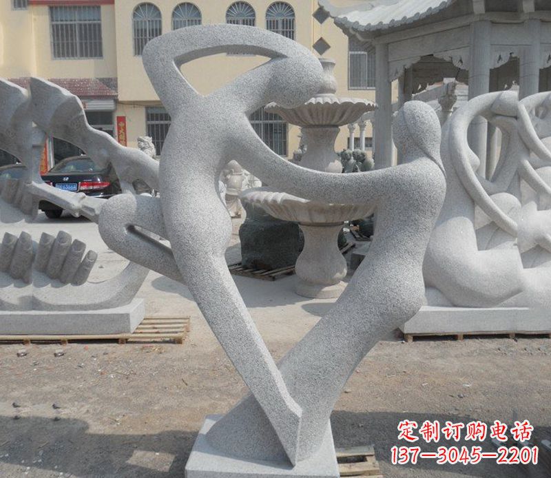 安阳公园抽象情侣小品雕塑