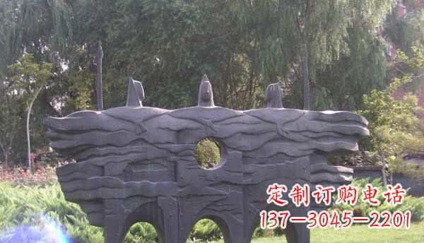 安阳公园抽象战士人物铜雕