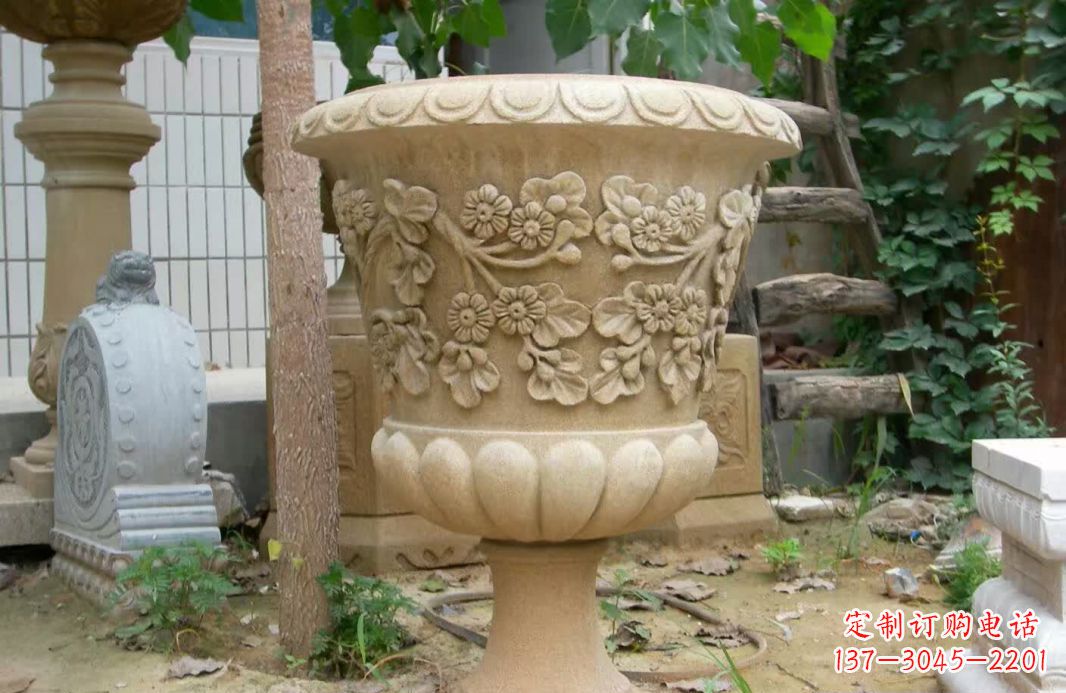 安阳公园大理石花盆雕塑