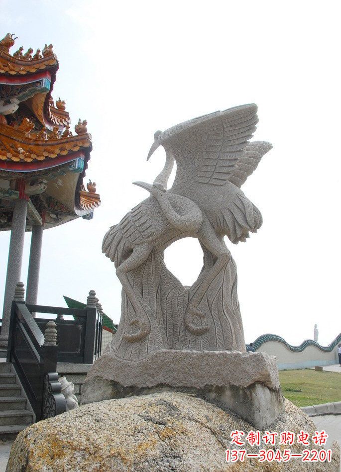 安阳公园动物大理石仙鹤雕塑