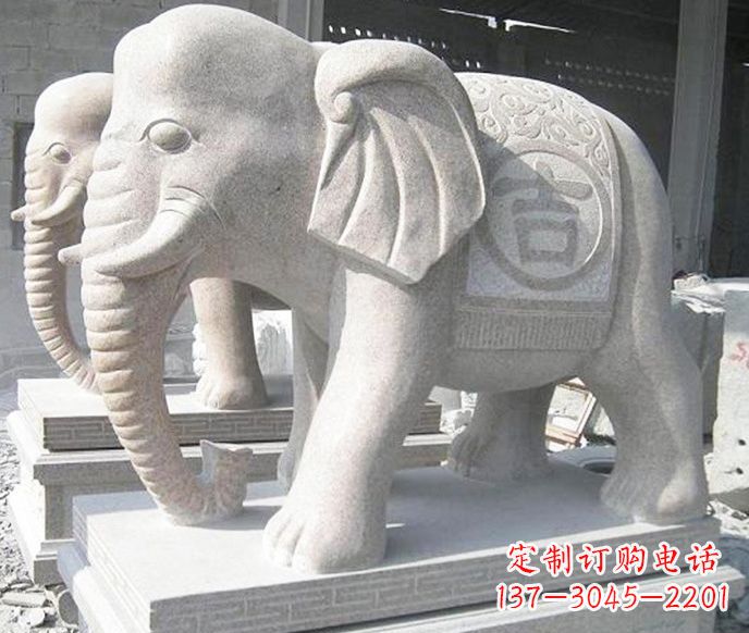 安阳公园动物吉祥大象石雕 (2)
