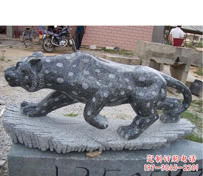 安阳公园动物猎豹石雕