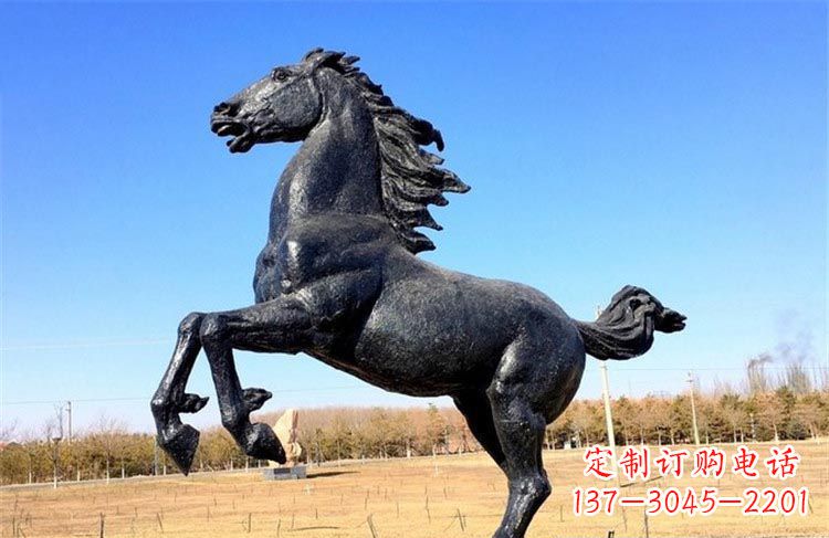 安阳公园动物立马铜雕