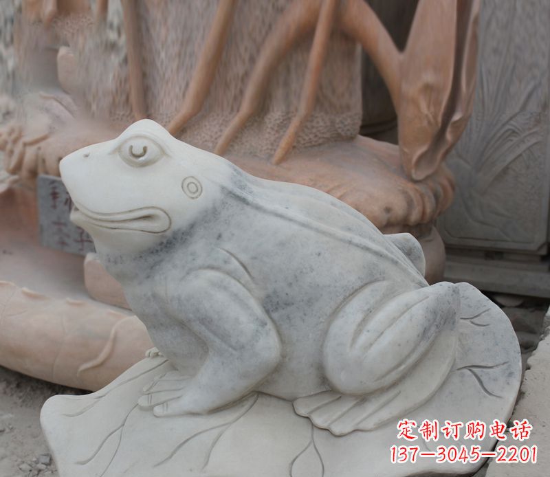 安阳公园动物青蛙景观石雕